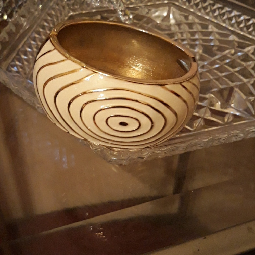 Bracelet 108 Bangle